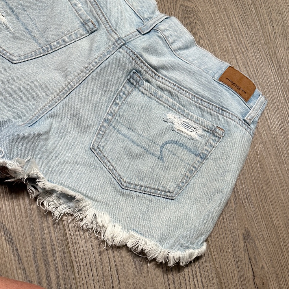 American Eagle Outfitters Light Blue Frayed Jean Shorts - Picture 7 of 9